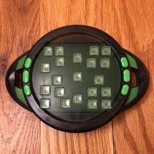 Educational Insights BrainBolt Handheld Electronic Memory Game